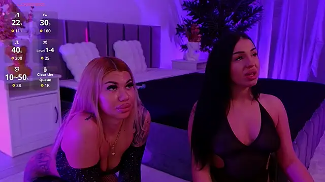 Snapshot of evanew_ chatting on February 26, 2026, 5:45 pm evanew online show from February 26, 2026, 5:45 pm