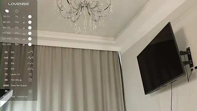 mysticsirenn online show from September 19, 2025, 3:19 am