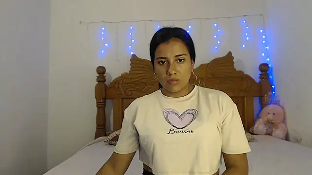 Coral0403 online show from February 1, 2025, 7:34 pm