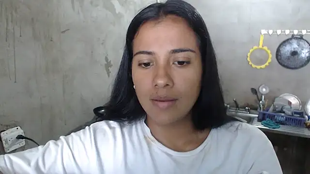 Coral0403 online show from February 23, 2025, 7:38 pm