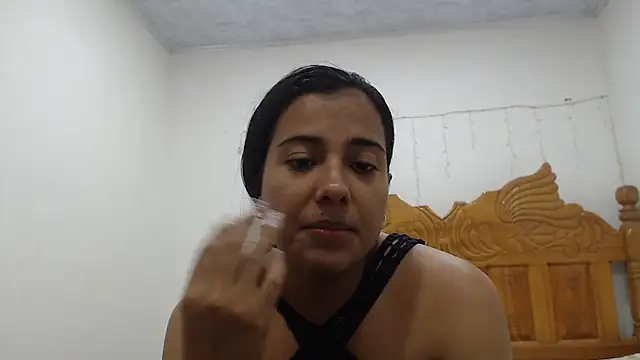 Coral0403 online show from March 15, 2025, 8:54 pm