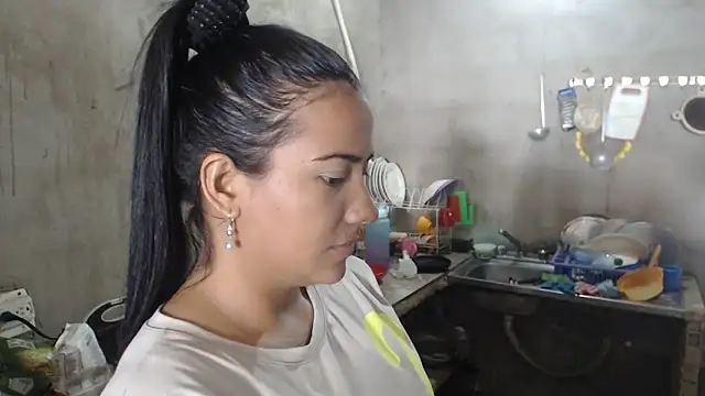 Coral0403 online show from October 9, 2025, 3:10 pm