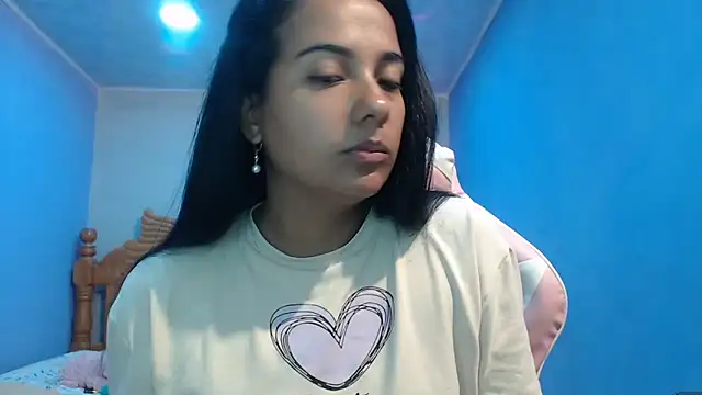 Coral0403 online show from October 29, 2025, 8:43 pm