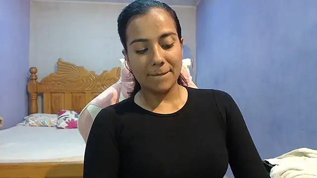 Coral0403 online show from March 5, 2026, 12:06 am