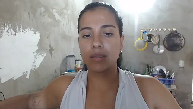 Snapshot of Coral0403 chatting on June 12, 2026, 7:24 pm Coral0403 online show from June 12, 2026, 7:24 pm