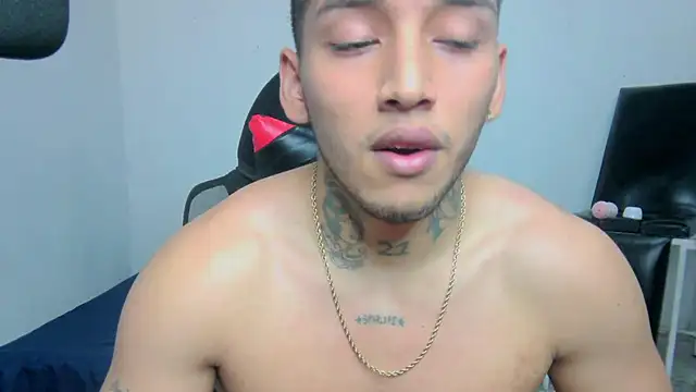 Snapshot of David_Adams2003 chatting on February 28, 2025, 2:20 pm David Adams2003 online show from February 28, 2025, 2:20 pm