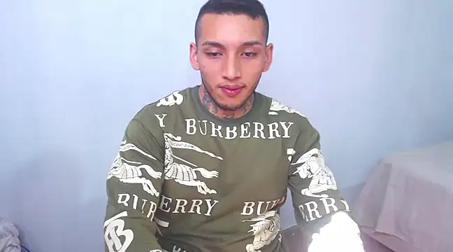 Snapshot of David_Adams2003 chatting on March 7, 2025, 8:00 pm David Adams2003 online show from March 7, 2025, 8:00 pm