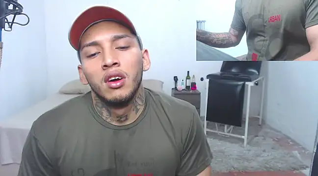 Snapshot of David_Adams2003 chatting on March 13, 2025, 1:40 pm David Adams2003 online show from March 13, 2025, 1:40 pm