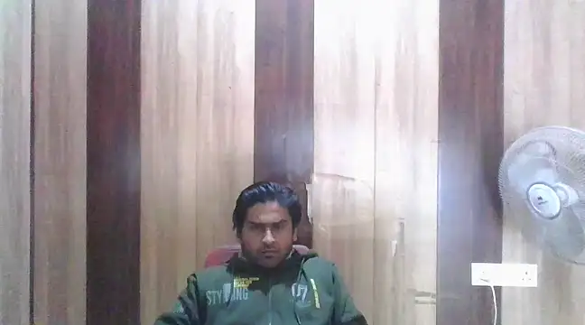 Snapshot of indihotguy chatting on February 12, 2025, 10:24 am indihotguy online show from February 12, 2025, 10:24 am