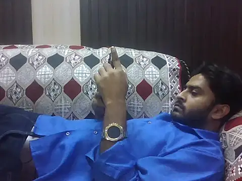 Snapshot of indihotguy chatting on October 31, 2025, 12:39 pm indihotguy online show from October 31, 2025, 12:39 pm