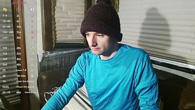 Snapshot of feelingverynaughty chatting on February 7, 2026, 6:44 pm feelingverynaughty online show from February 7, 2026, 6:44 pm