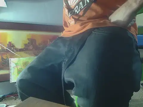 Snapshot of poesnuus999 chatting on March 4, 2026, 5:30 pm poesnuus999 online show from March 4, 2026, 5:30 pm