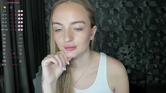 A delina online show from November 13, 2025, 3:33 pm