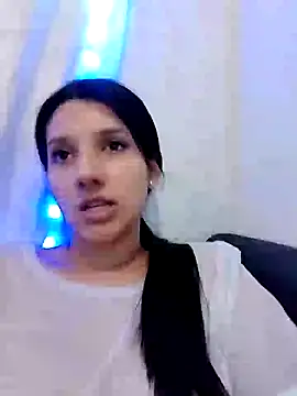 Snapshot of emmariders2 chatting on January 10, 2025, 6:06 pm emmariders2 online show from January 10, 2025, 6:06 pm