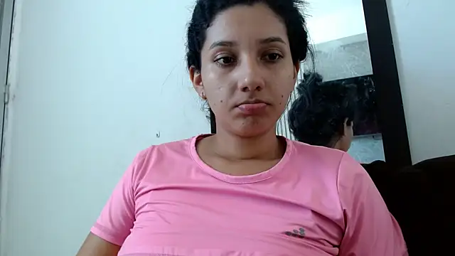 Snapshot of emmariders2 chatting on February 19, 2025, 2:55 pm emmariders2 online show from February 19, 2025, 2:55 pm