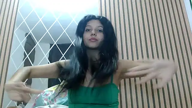 Snapshot of emmariders2 chatting on March 16, 2025, 10:42 pm emmariders2 online show from March 16, 2025, 10:42 pm