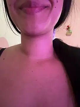 Snapshot of emmariders2 chatting on September 27, 2025, 9:20 pm emmariders2 online show from September 27, 2025, 9:20 pm