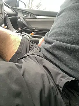 MrLatinKing online show from December 31, 2024, 6:46 pm