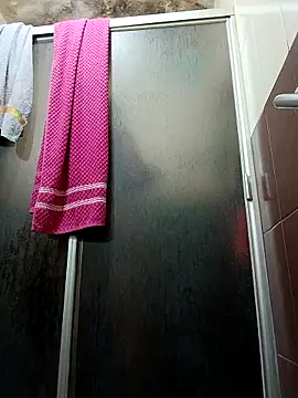 chinoxxx online show from April 22, 2026, 1:08 am