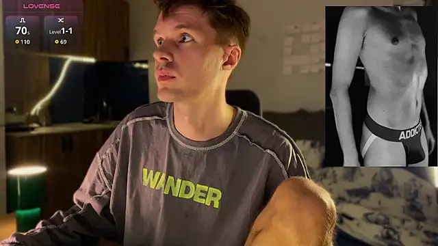 Leonnextdoor online show from March 12, 2026, 9:32 pm