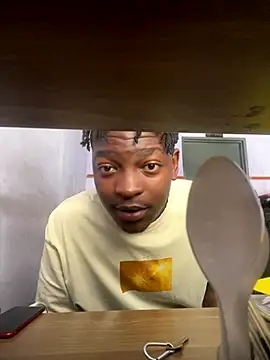 Snapshot of Redfucks333 chatting on September 20, 2025, 8:04 am Redfucks333 online show from September 20, 2025, 8:04 am