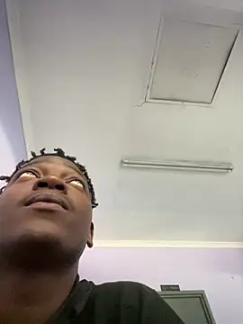 Snapshot of Redfucks333 chatting on October 17, 2025, 9:56 am Redfucks333 online show from October 17, 2025, 9:56 am