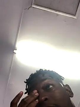 Snapshot of Redfucks333 chatting on October 20, 2025, 8:15 am Redfucks333 online show from October 20, 2025, 8:15 am