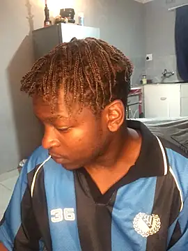 Snapshot of Redfucks333 chatting on February 4, 2026, 10:26 pm Redfucks333 online show from February 4, 2026, 10:26 pm