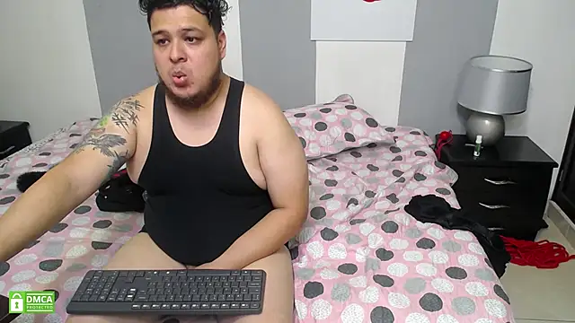 Snapshot of narendra_dayaramm chatting on February 5, 2025, 12:53 am narendra dayaramm online show from February 5, 2025, 12:53 am