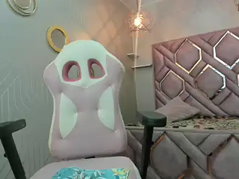 Snapshot of Lorena_watson chatting on February 4, 2025, 7:07 am Lorena watson online show from February 4, 2025, 7:07 am
