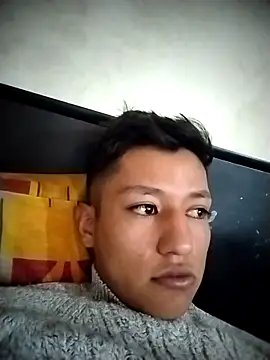 Snapshot of MartzJJ chatting on October 28, 2025, 9:28 pm MartzJJ online show from October 28, 2025, 9:28 pm