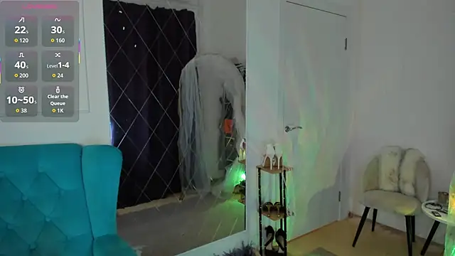 Lina Bennet online show from April 5, 2026, 1:14 am