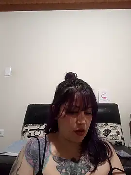 Miss Amelie online show from February 28, 2025, 5:37 am