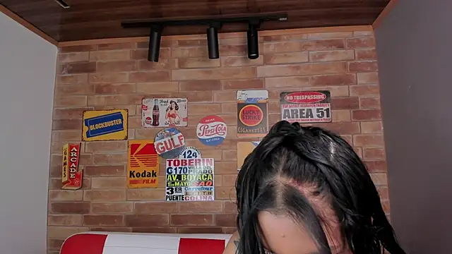 miss   evangeline online show from October 4, 2025, 2:31 am