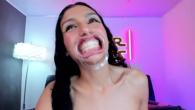 miss   evangeline online show from February 3, 2026, 6:40 am