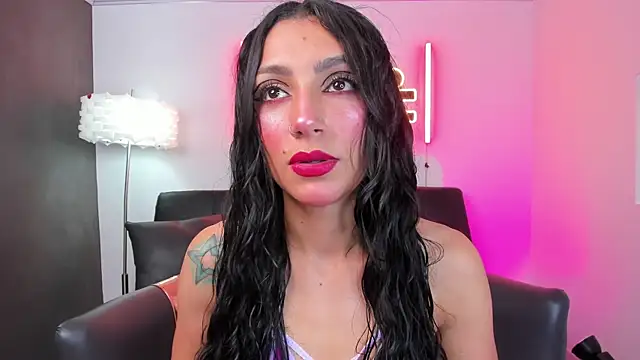 miss   evangeline online show from April 10, 2026, 2:17 am