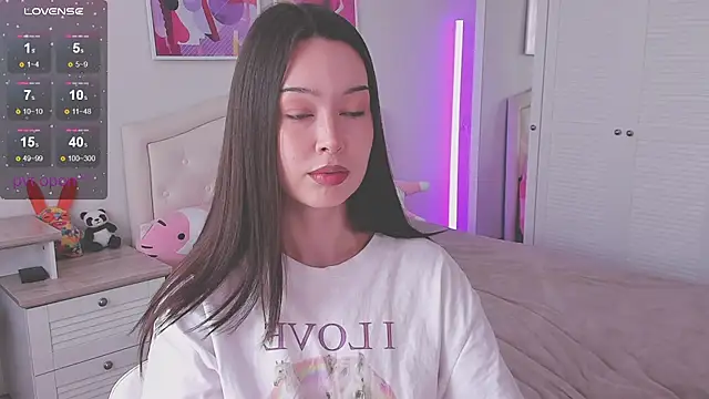 kittenrisha online show from February 27, 2026, 5:07 am