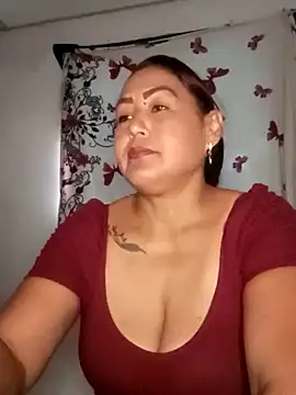 Snapshot of Abigail_BigTits chatting on February 18, 2025, 6:26 pm Abigail BigTits online show from February 18, 2025, 6:26 pm