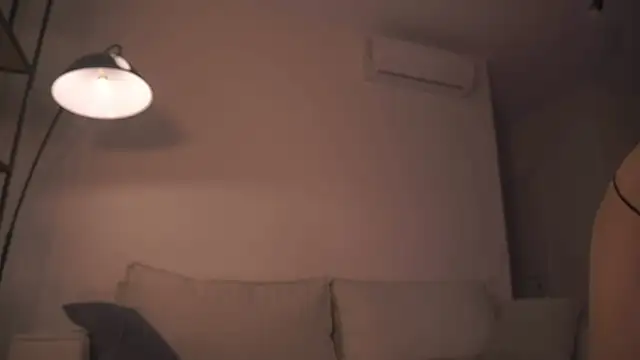 alittlestarrr online show from January 8, 2025, 3:29 am