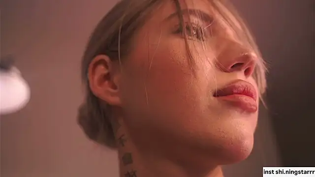 alittlestarrr online show from February 15, 2025, 6:23 pm