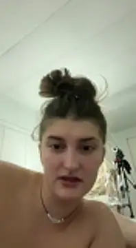 Snapshot of loverpepe21 chatting on January 11, 2025, 5:41 am loverpepe21 online show from January 11, 2025, 5:41 am