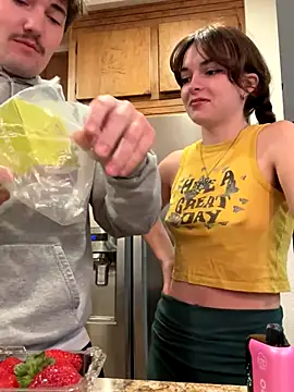 Snapshot of loverpepe21 chatting on September 12, 2025, 1:06 am loverpepe21 online show from September 12, 2025, 1:06 am