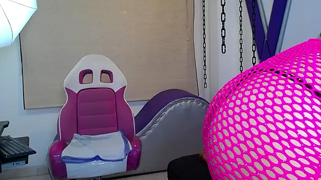 Sara Davina online show from March 15, 2025, 3:40 am