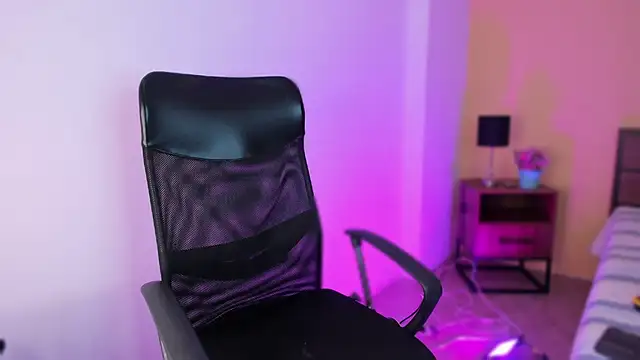 Snapshot of Brian-Ausslos chatting on December 30, 2024, 12:20 pm Brian-Ausslos online show from December 30, 2024, 12:20 pm