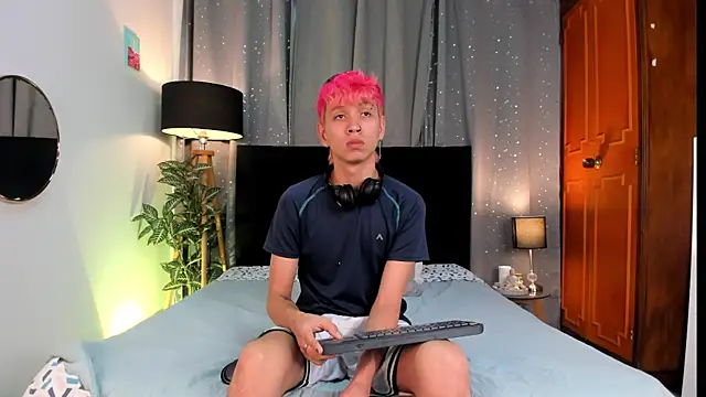 Snapshot of Brian-Ausslos chatting on March 11, 2025, 4:43 am Brian-Ausslos online show from March 11, 2025, 4:43 am