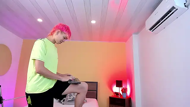 Snapshot of Brian-Ausslos chatting on March 15, 2025, 5:30 am Brian-Ausslos online show from March 15, 2025, 5:30 am