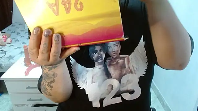 Snapshot of brittanysexhot chatting on November 25, 2025, 3:23 pm brittanysexhot online show from November 25, 2025, 3:23 pm