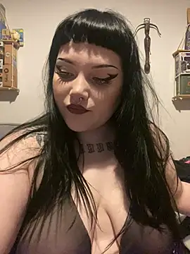 Gothicsiren online show from January 18, 2025, 10:49 pm