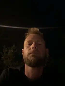 bjay1210 online show from February 19, 2026, 3:13 am