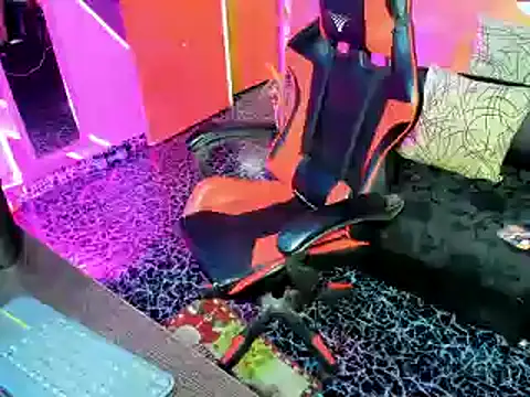 Adam Valenciia online show from January 15, 2025, 12:09 am